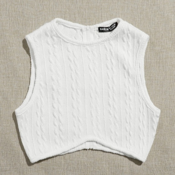 White Textured Knit Cropped Tank Top - Picture 2 of 9